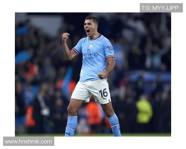 足球场上4号球星闪耀全场 他以卓越表现引领球队走向胜利